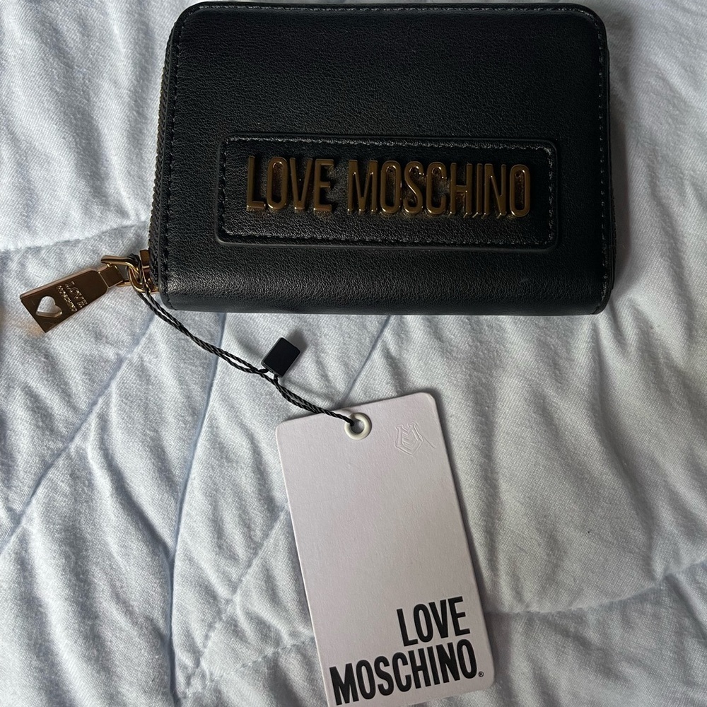 Moschino Gold Heart Zipper Pull